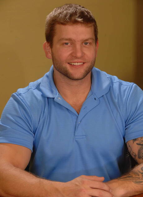 Men.com: American mature bear Colby Jansen and mexican husky guy Lance Luciano have a good anal sex