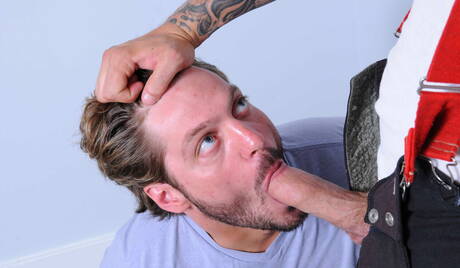 Men: Strongman Andrew Blue and american well-built Sebastian Young fuck ass after sucking cock in bathroom