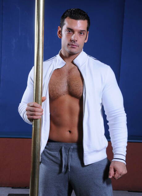 Men: Cuban bull Marcus Ruhl and american otter Jack King have a good sex