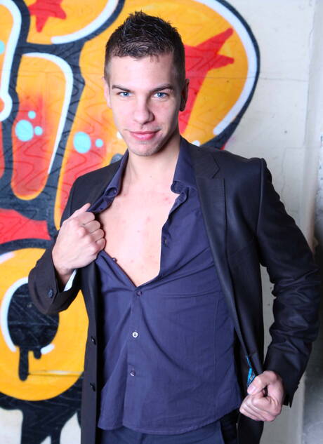 De knappe Hongaarse Darius Ferdynand en de goed gebouwde Engelse Paul Walker rukken af