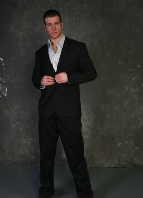 Les sympathiques copains américains Spencer Fox et le super étalon Liam Magnuson font l