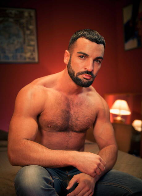 Der gut gebaute Russe Dato Foland und der spanische Hengst Abraham Al Malek beim harten Analsex