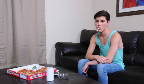 Famous americans, gay bear Colby Jansen and beautiful boy Corey Haynes in hot homosexual action