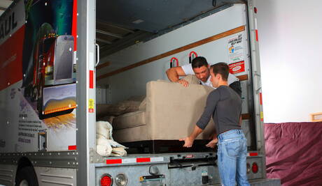 Czeski muskularny Robert Van Damme i amerykański siłacz Kyle Quinn uprawiają dobry seks