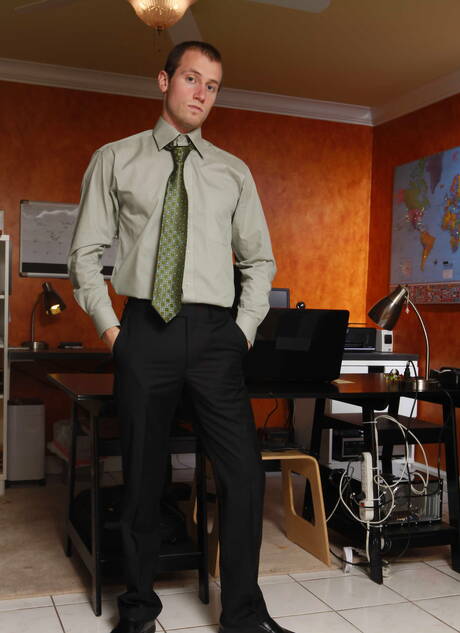 Nice american buddies hunk Kyle Quinn and husky guy Cole Streets undressing and showing nice ass