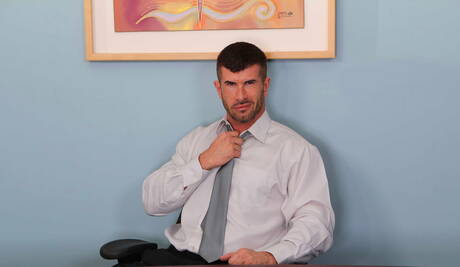 Les Américains sexy, le musclé Spencer Fox et le beau gosse Adam Killian se branlent