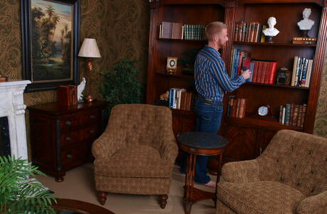 Der kanadische Muskelprotz Christopher Daniels und der amerikanische Muskelprotz Trent Diesel ficken nach dem Schwanzlutschen