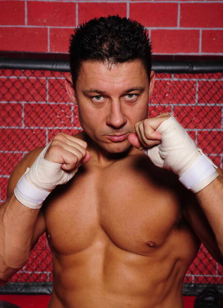 John, Robert, Phenix Saint, Chris, Trenton Ducati w gorącej scenie ssania i pieprzenia