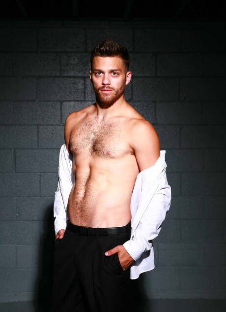 Jason, Bobby, Tommy, Mitch Vaughn, Rex dans une scène de sexe en groupe torride