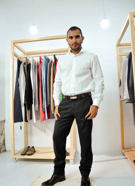 Der Latino-Muschi Lucio Saints und der amerikanische Bulle Francesco Dmacho beim Wichsen