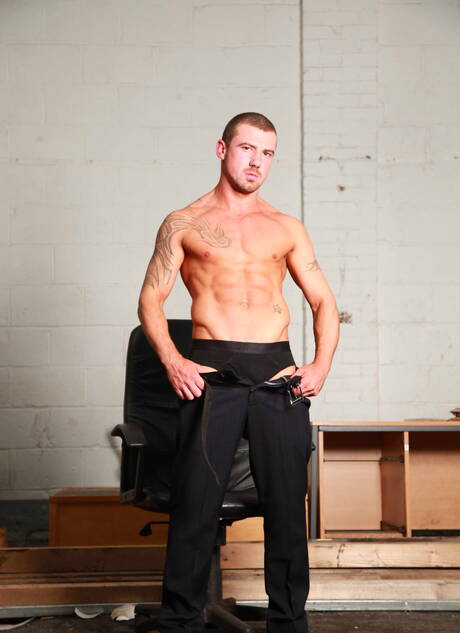 English well-built Paddy Obrian and british muscular Marco Sessions have a good sex