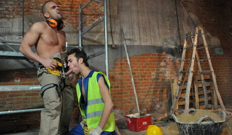 Der amerikanische Schönling Damien Crosse und Foster Riviera ficken nach einem Blowjob in den Arsch