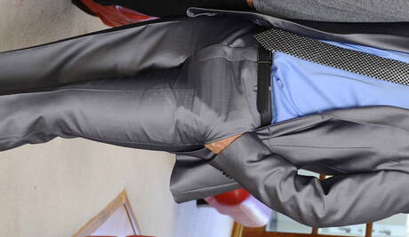 美國明星粗壯小夥布萊斯·斯塔爾和強壯公牛布倫登·凱奇激情戲