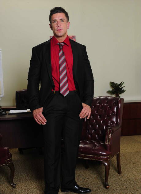 美國明星大力士帕克倫敦和帥哥特倫頓杜卡蒂進行了一場精彩的肛交