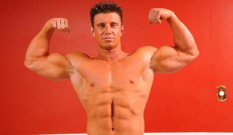 Le magnifique copain Chase et le copain sexy Tyler St.James dans une action homosexuelle torride