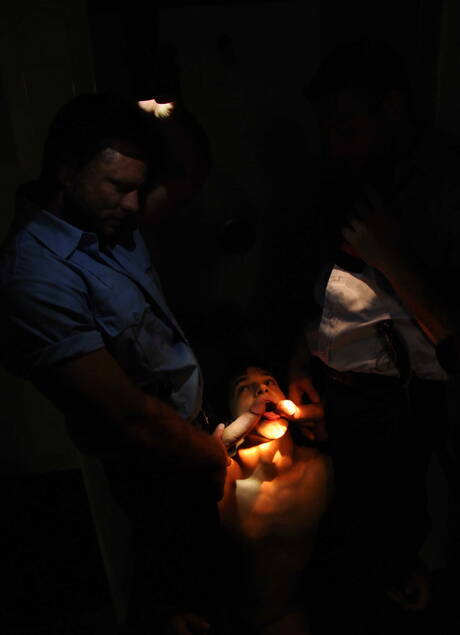 Johnny Rapid, Jimmy, Colby Jansen, Charlie w dzikim gangbangu pod gorącym prysznicem