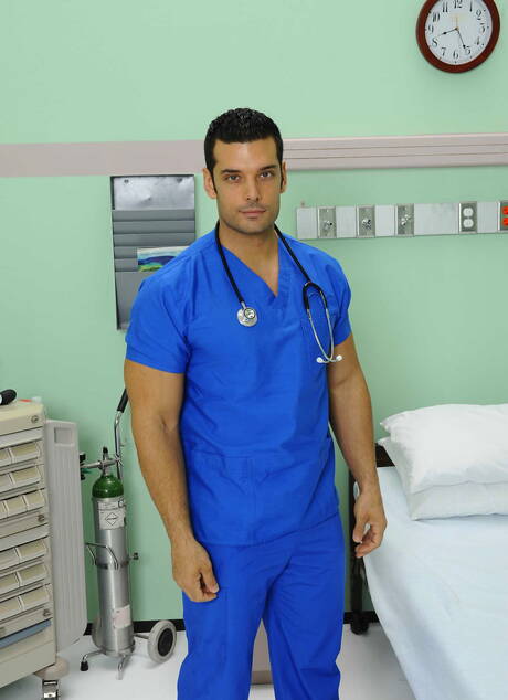 Men: Latino bodybuilder Marcus Ruhl and american strongman Landon Conrad drilling an ass