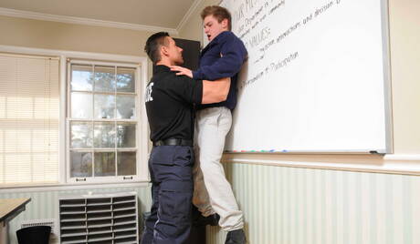 American husky guy Johnny Rapid and czech stud Robert Van Damme in hot anal sex outdoor