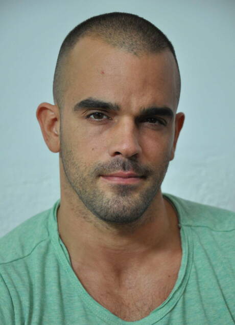 美國超級帥哥達米恩·克羅斯和委內瑞拉毛茸茸帥哥讓·弗蘭科上演熱辣情侶戲