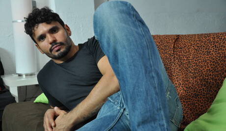 美國超級帥哥達米恩·克羅斯和委內瑞拉毛茸茸帥哥讓·弗蘭科上演熱辣情侶戲