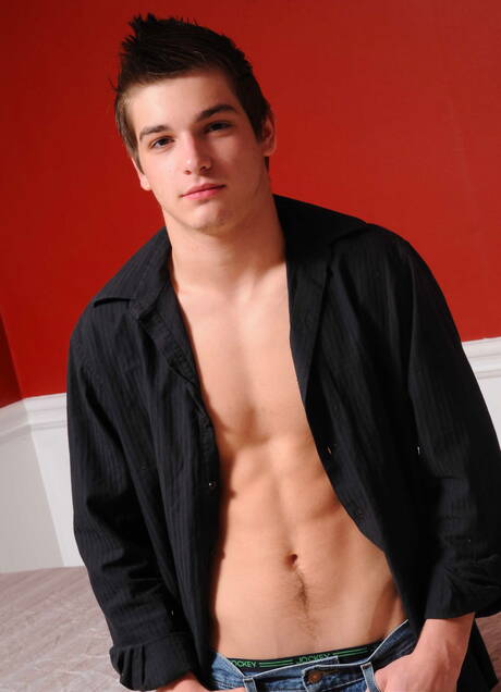 Nice american buddies husky guy Johnny Rapid and hot twink Cole Harvey in hot homosexual action