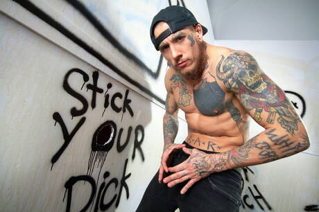 Canadian tough guy Bo Sinn and american gay bear Riley Mitchel fuck ass after sucking