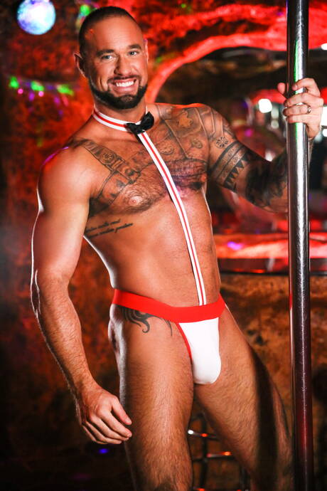 Hot american boys hunk Jay Alexander and superstud Michael Roman sucking and screwing each other