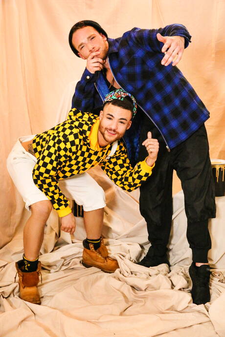 Gorący amerykańscy faceci gorący młodzieniec Derek Reed i krzepki facet Beaux Banks w gorącej homoseksualnej akcji