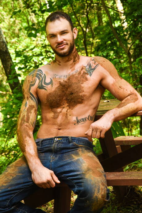 Men.com: Sexy americans, beefcake Pierce Paris and tough guy Cliff Jensen make a love outdoor