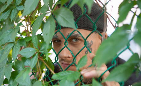 Men.com: Canadian hunk Bo Sinn and latin husky guy Ian Greene sucking and fucking each other outside