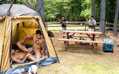 Men: Nice american buddies muscular Dante Colle and otter Ty Mitchell in hot anal sex outside