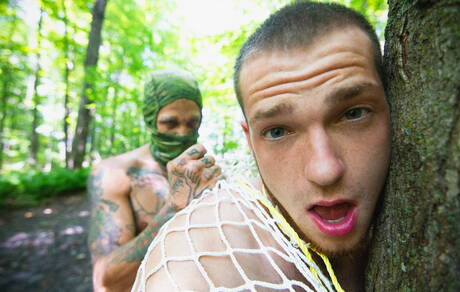 Le beau gosse canadien Bo Sinn et l