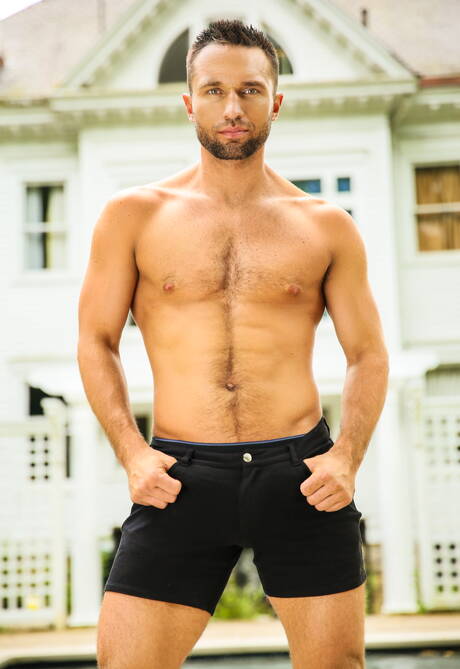 Shameless buddies Dante Colle, Damon Heart and Colby Tucker in hard threesome sex at pool