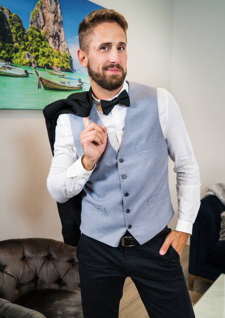 Die sexy Amerikaner Michael Delray und der Superhengst Wesley Woods vögeln einen Arsch