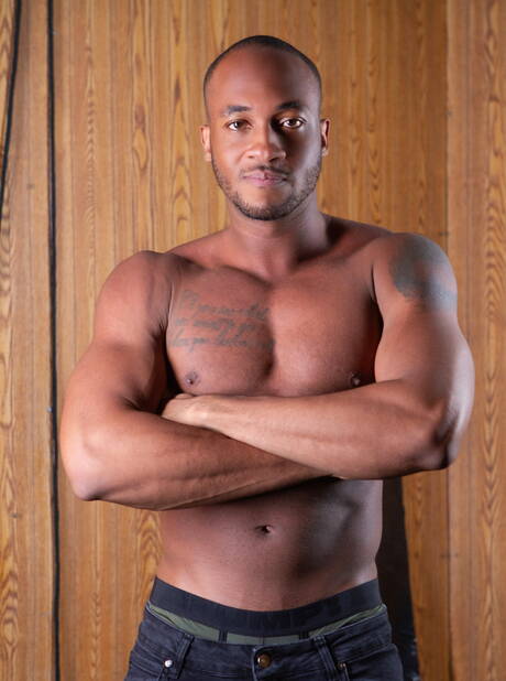 加拿大超級帥哥 Bo Sinn 和黑人帥哥 Trent King 喜歡跨種族打屁股