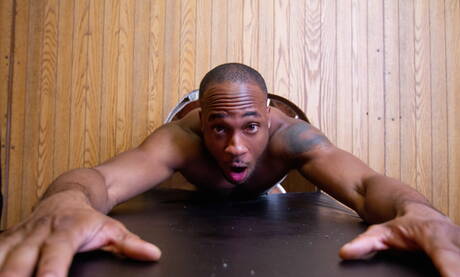 加拿大超級帥哥 Bo Sinn 和黑人帥哥 Trent King 喜歡跨種族打屁股