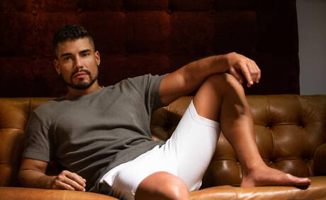 Men: Superstud Dann Grey and brazilian mature bear Andy Onassis fuck ass after sucking