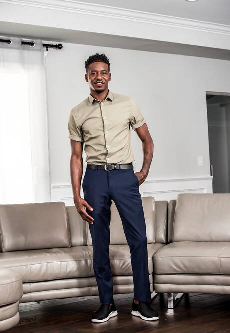 Podnieceni faceci Marquee D.angelo, Casey Everett i Colby Tucker w trójkącie międzyrasowego seksu