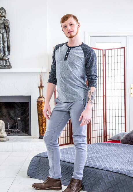 Noir Male: Famous americans, husky guy Dillon Diaz and tough guy Zach Covington in black on white sex