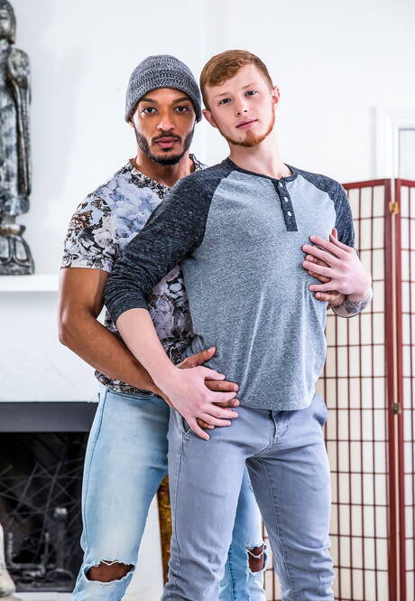 Beroemde Amerikanen, gespierde kerel Dillon Diaz en stoere kerel Zach Covington in zwart-wit seks