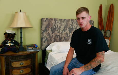 Hot american boys well-built Cole Weston and hot twink Ryan Jordan have a good sex