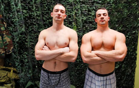 Hunk Johnny B and american strong bull Alex James in hard anal sex outdoor