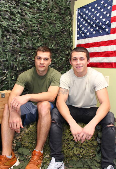 Famous americans, beefy Princeton Price and hunk Bradley Hayes in blowjob scene outdoor