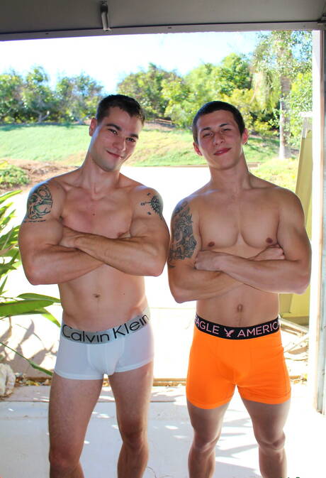 Famous americans, beefy Princeton Price and hunk Bradley Hayes in blowjob scene outdoor