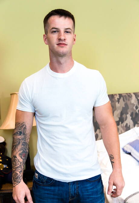 Twardziel Randon Rave i amerykański przystojniak Quentin Gainz kochają się