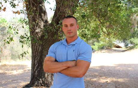 American tough guy Marc Montana shows a husky body outdoor