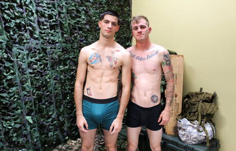 Gorące Amerykanki, gorący młodzieniec Ryan Jordan i owłosiony ogier Leeroy Jones uprawiają gorący seks na zewnątrz