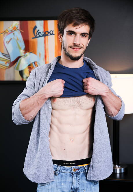 Amerikaanse otter Donte Thick en superstud Zachary Country neuken na pik zuigen