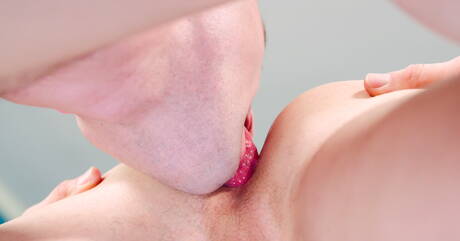 I ragazzi americani più sexy, il muscoloso Dalton Riley e il muscoloso Quin Quire, che si fanno un culo