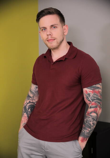 O durão americano Dante Martin e o bonitão Steve Rickz transando depois de um boquete